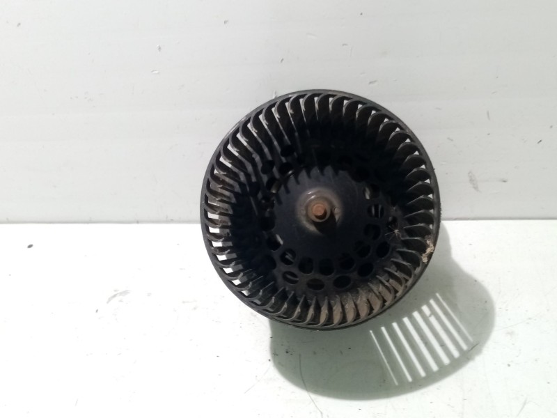 Recambio de motor calefaccion para peugeot 207 referencia OEM IAM 6441V5  