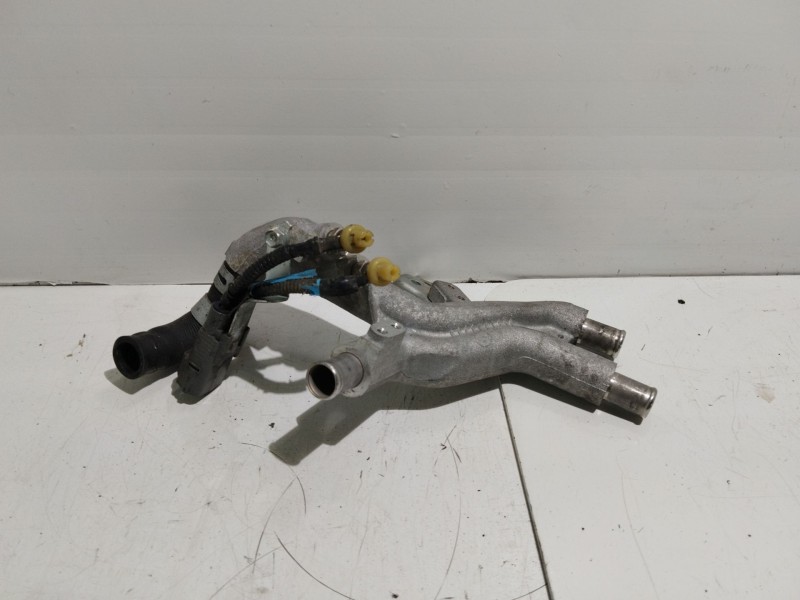 Recambio de tubo para lexus is ii (_e2_) 250 (gse20) referencia OEM IAM 1629131060 8734330010 8221330060