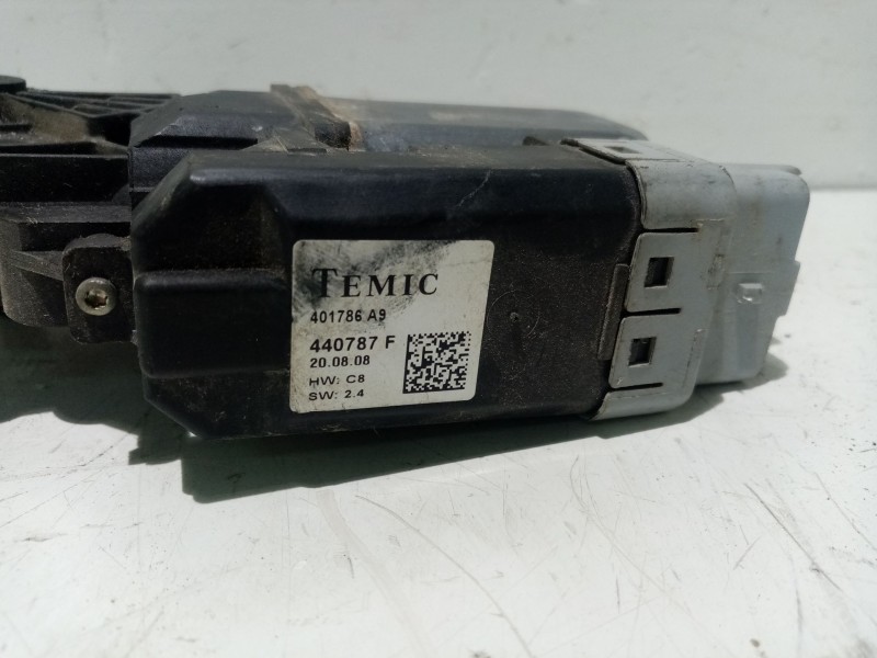Recambio de motor elevalunas delantero izquierdo para peugeot 207 referencia OEM IAM 401786A9  400917