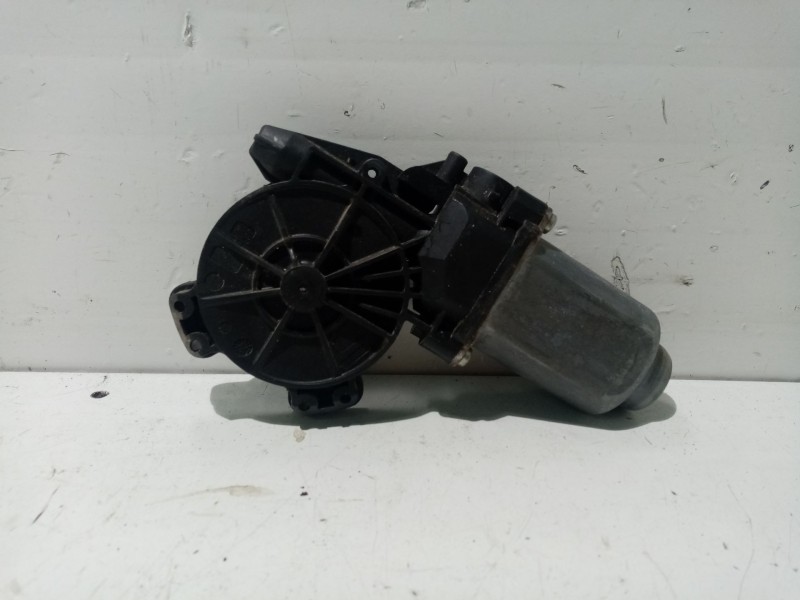 Recambio de motor elevalunas delantero derecho para peugeot 207 referencia OEM IAM 400912  