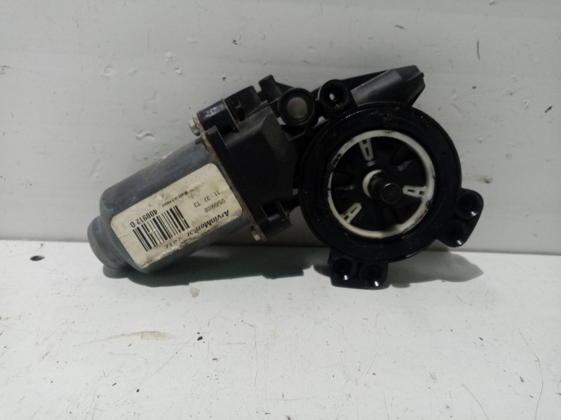 Recambio de motor elevalunas delantero derecho para peugeot 207 referencia OEM IAM 400912  