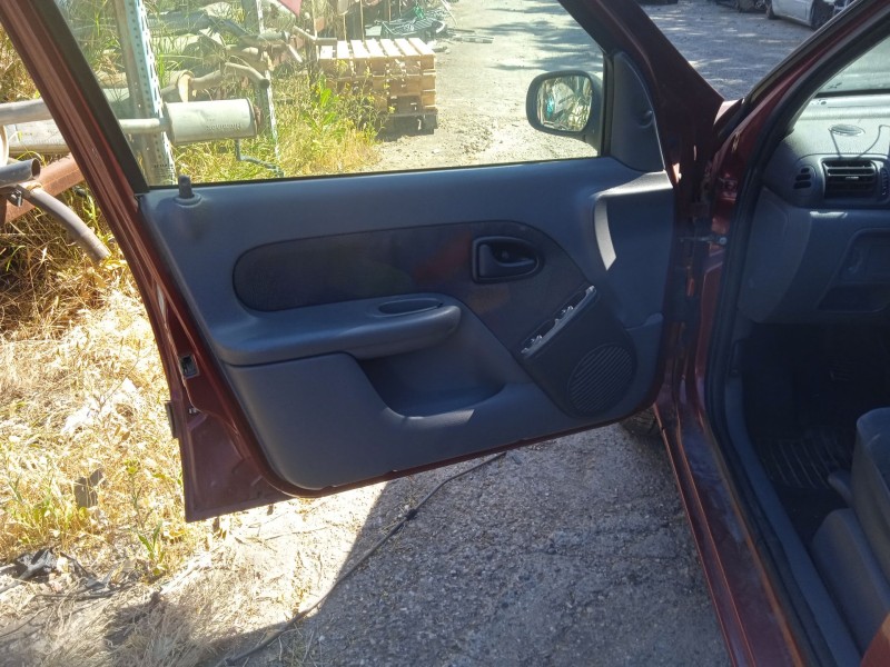 renault clio ii (bb_, cb_) del año 2000