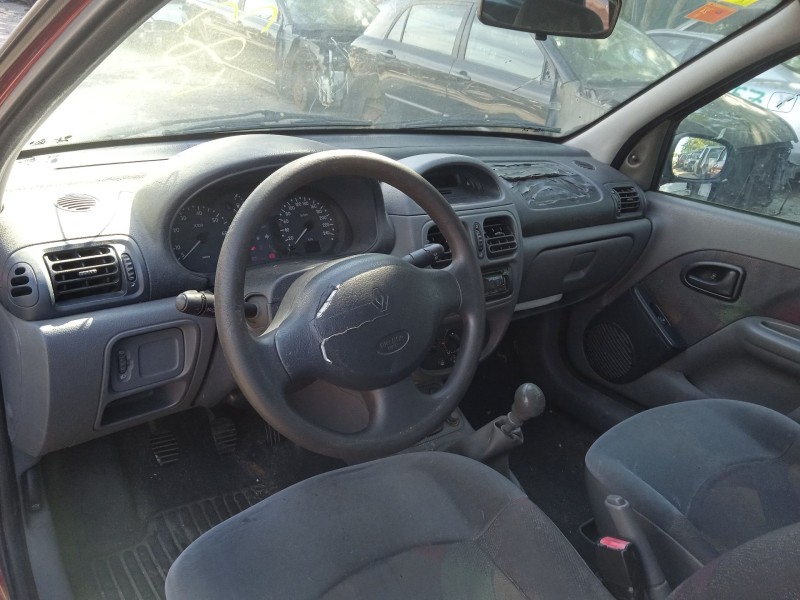 renault clio ii (bb_, cb_) del año 2000