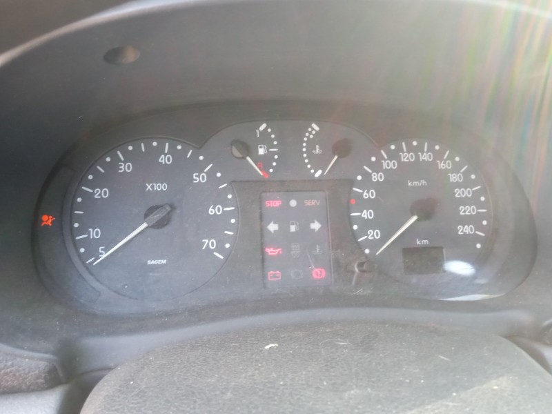 renault clio ii (bb_, cb_) del año 2000