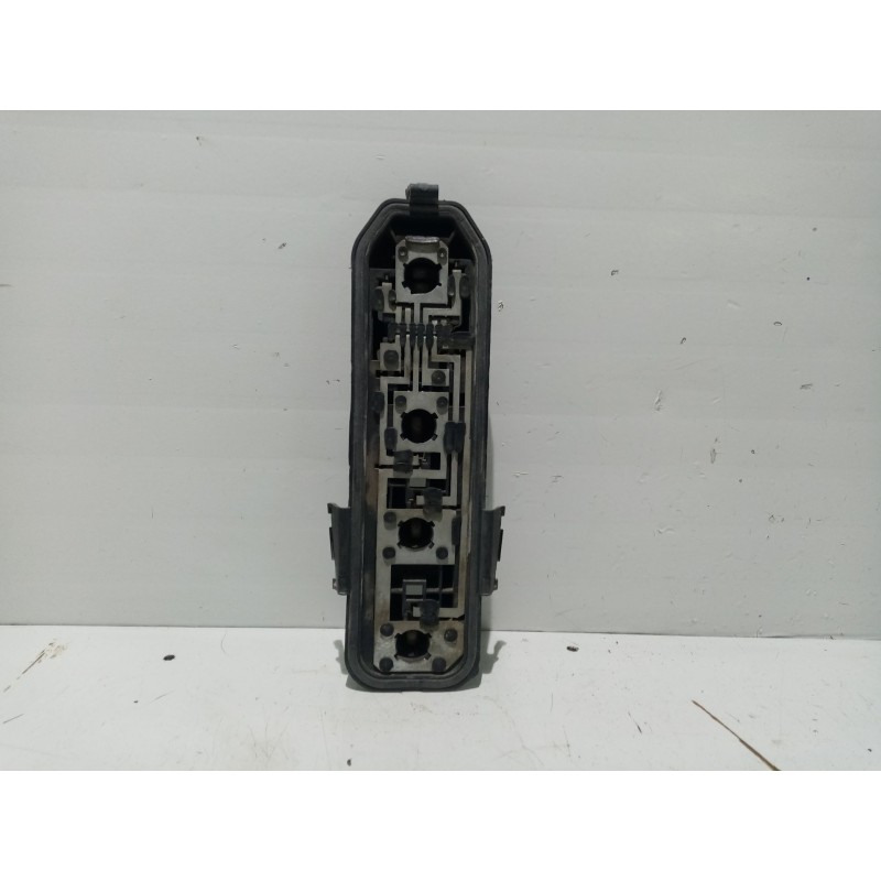 Recambio de portalamparas para renault clio ii (bb_, cb_) 1.2 (bb0a, bb0f, bb10, bb1k, bb28, bb2d, bb2h, cb0a,... referencia OEM