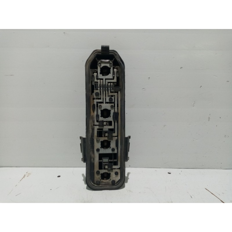 Recambio de portalamparas para renault clio ii (bb_, cb_) 1.2 (bb0a, bb0f, bb10, bb1k, bb28, bb2d, bb2h, cb0a,... referencia OEM