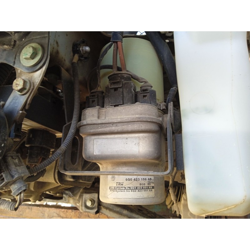 Recambio de bomba direccion para vw polo (9n_, 9a_) 1.4 16v referencia OEM IAM 6Q0423156AB  