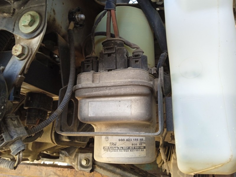 Recambio de bomba direccion para vw polo (9n_, 9a_) 1.4 16v referencia OEM IAM 6Q0423156AB  