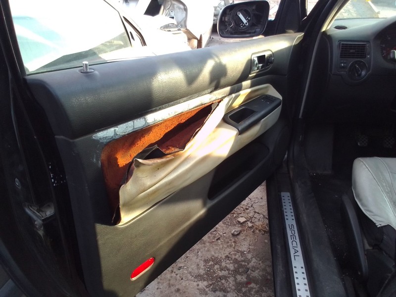 volkswagen golf iv berlina (1j1) del año 2002