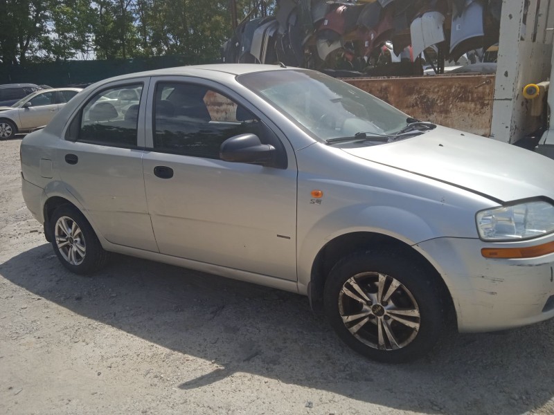 daewoo kalos sedán (klas) del año 2002