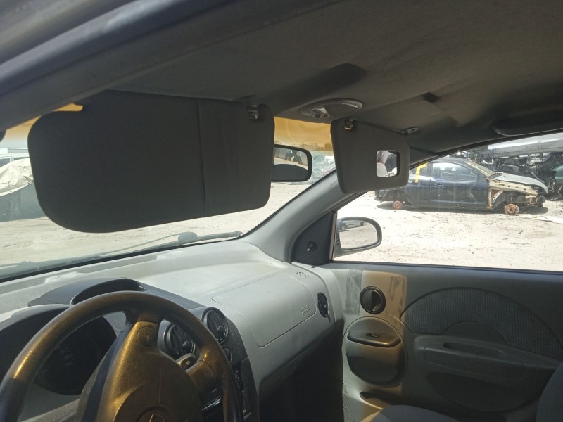 daewoo kalos sedán (klas) del año 2002