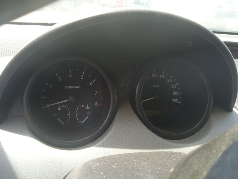 daewoo kalos sedán (klas) del año 2002