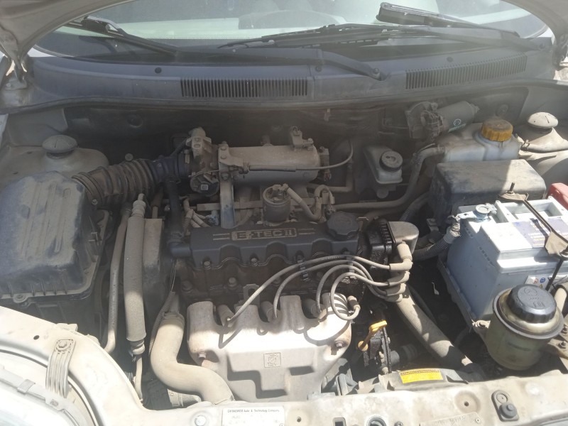 daewoo kalos sedán (klas) del año 2002