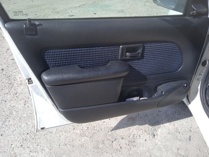 peugeot 106 ii (1a_, 1c_) del año 2001