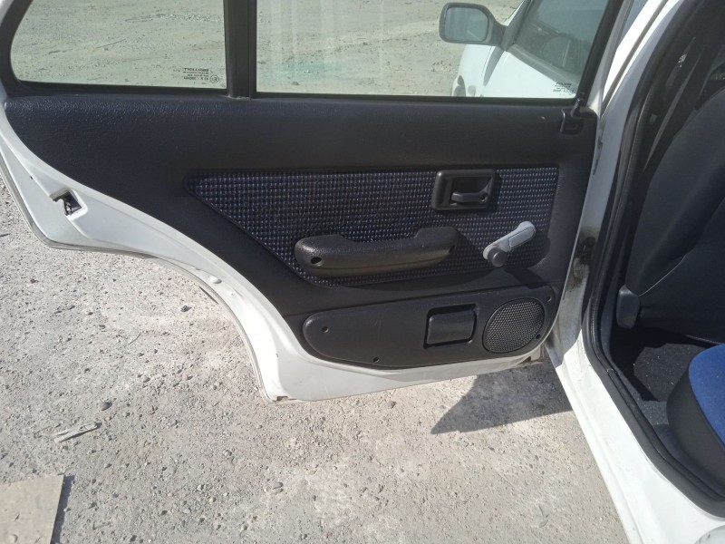 peugeot 106 ii (1a_, 1c_) del año 2001