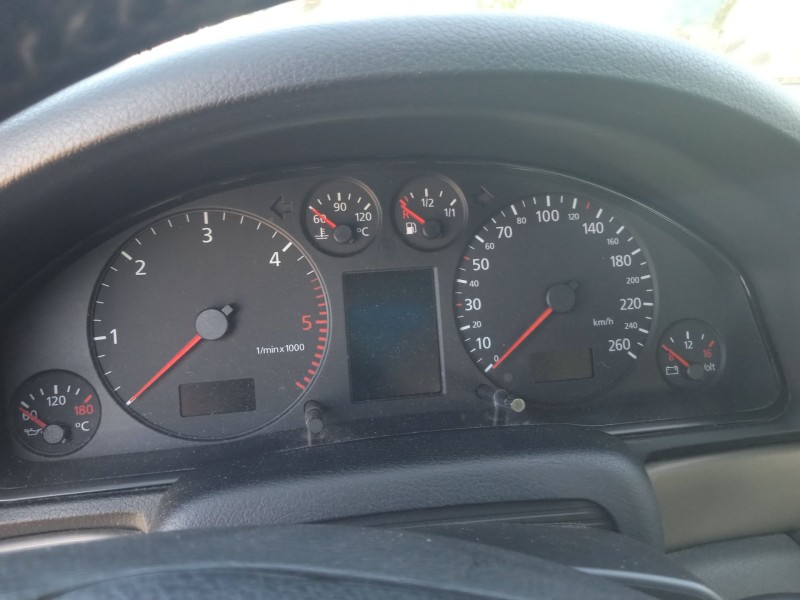audi a4 b5 (8d2) del año 2000