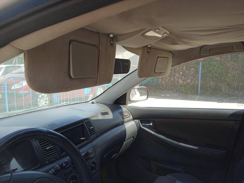 toyota corolla (_e12_) del año 2002