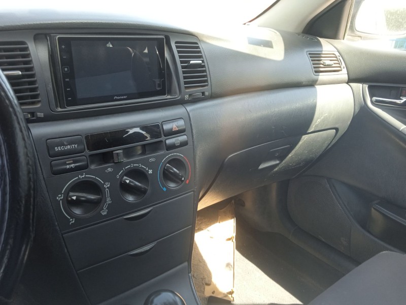 toyota corolla (_e12_) del año 2002