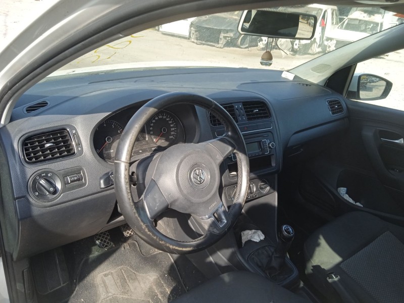 volkswagen polo v (6r1, 6c1) del año 2011