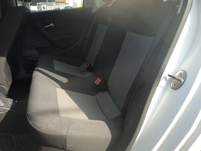 volkswagen polo v (6r1, 6c1) del año 2011