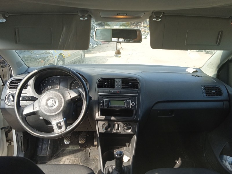 volkswagen polo v (6r1, 6c1) del año 2011