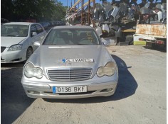 mercedes-benz clase c (w203) del año 2001 2