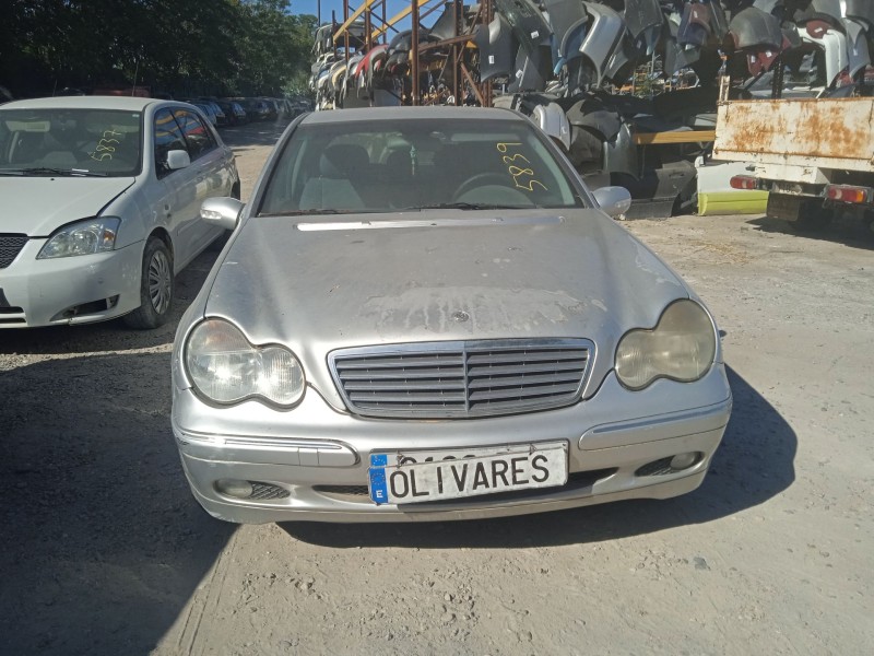 mercedes-benz clase c (w203) del año 2001
