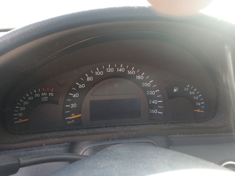 mercedes-benz clase c (w203) del año 2001