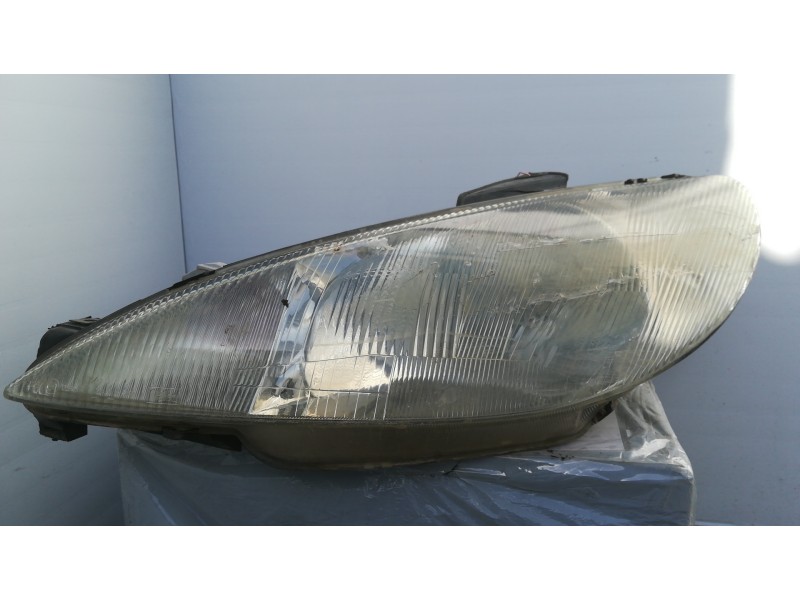 Recambio de faro izquierdo para peugeot 206 berlina 1.9 diesel   |   0.98 - ... | 1998 | 69 cv / 51 kw referencia OEM IAM 964055