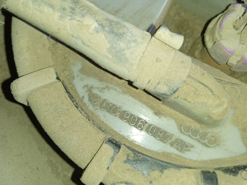 Recambio de aforador para audi a4 b5 (8d2) 1.9 tdi referencia OEM IAM 8D0919673N  