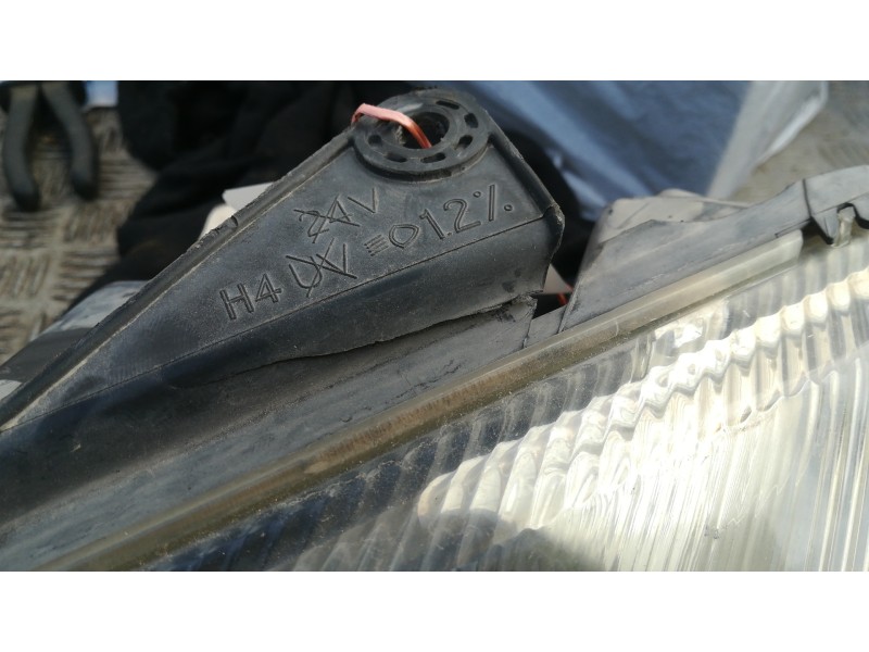 Recambio de faro izquierdo para peugeot 206 berlina 1.9 diesel   |   0.98 - ... | 1998 | 69 cv / 51 kw referencia OEM IAM 964055