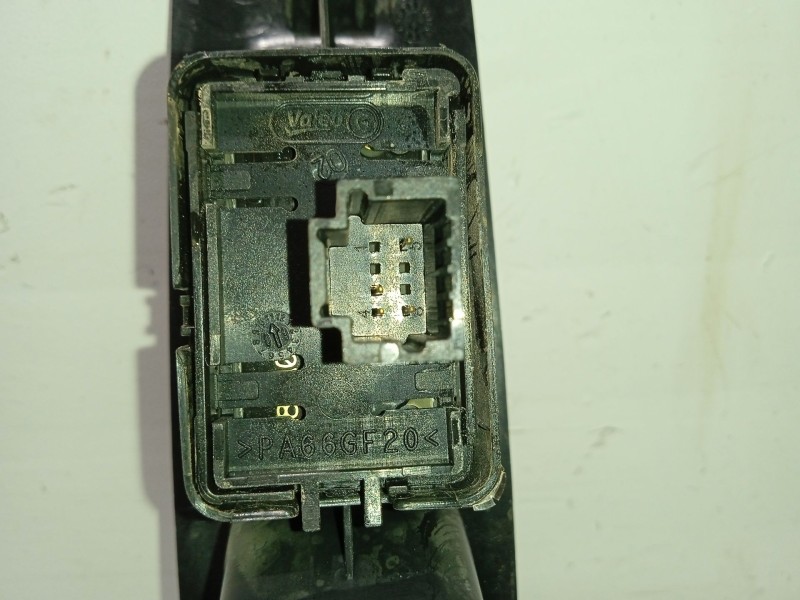 Recambio de mando elevalunas trasero derecho para renault megane iii grandtour (kz0/1) 2.0 tce (kz0k, kz1t) referencia OEM IAM 8