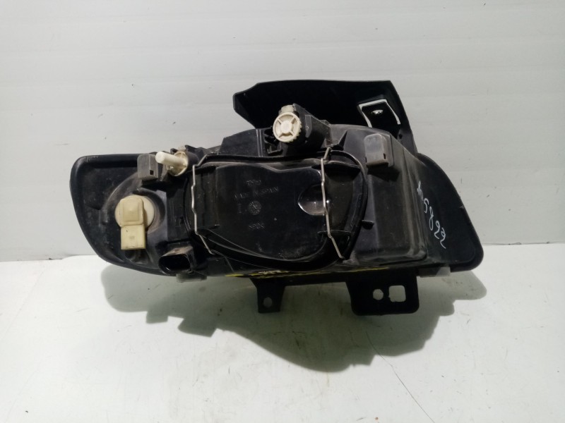 Recambio de faro izquierdo para seat ibiza ii (6k1) 1.9 sdi referencia OEM IAM   