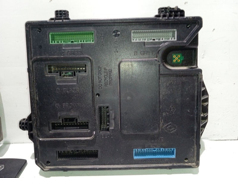 Recambio de centralita motor uce para renault megane iii grandtour (kz0/1) 2.0 tce (kz0k, kz1t) referencia OEM IAM KITINMOVILIZA
