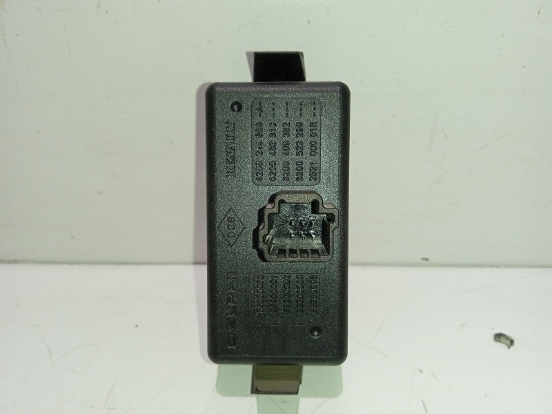 Recambio de warning para renault megane iii grandtour (kz0/1) 2.0 tce (kz0k, kz1t) referencia OEM IAM 8200214896  