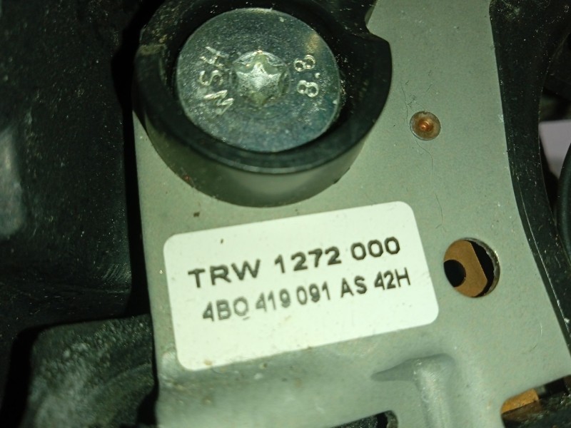 Recambio de volante para audi a4 b5 (8d2) 1.9 tdi referencia OEM IAM 4b0419091AS  