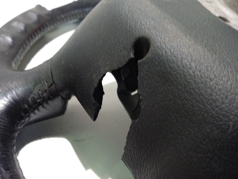 Recambio de volante para audi a4 b5 (8d2) 1.9 tdi referencia OEM IAM 4b0419091AS  