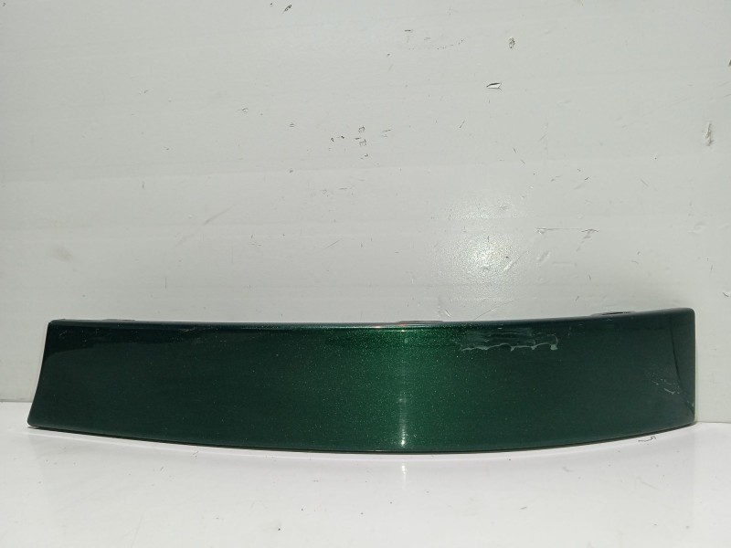 Recambio de moldura para audi a4 b5 (8d2) 1.9 tdi referencia OEM IAM 8D0945102  