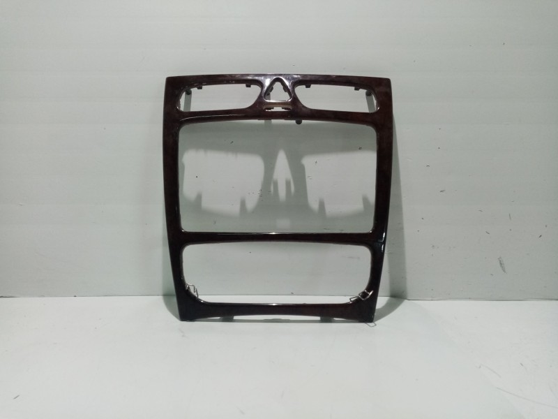 Recambio de mascara central de salpicadero para mercedes-benz clase c (w203) c 180 (203.035) referencia OEM IAM A2036804639  