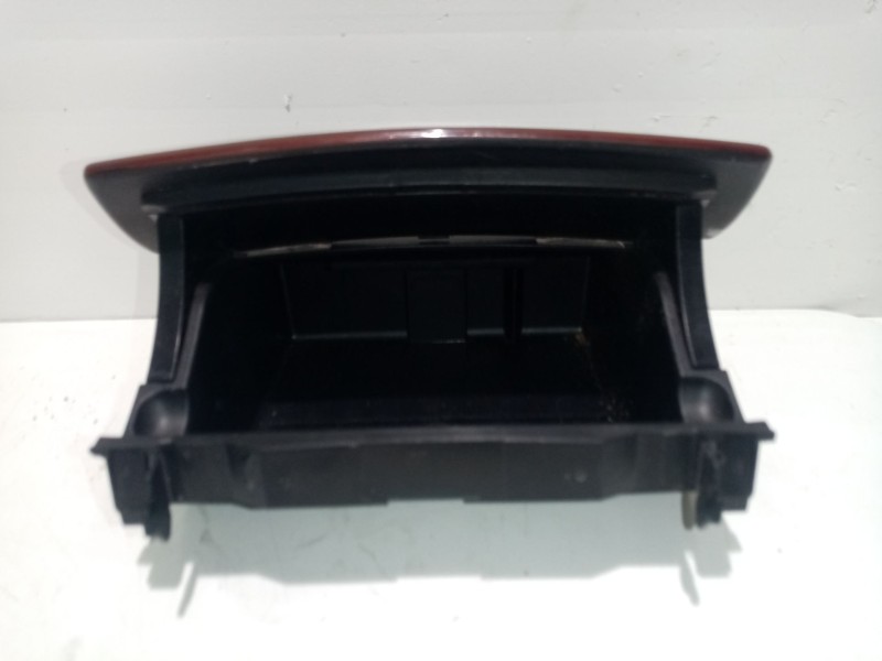 Recambio de cenicero para mercedes-benz clase c (w203) c 180 (203.035) referencia OEM IAM A2036800852  
