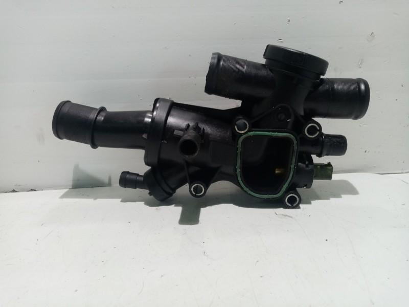 Recambio de termostato para peugeot 308 i (4a_, 4c_) 2.0 hdi referencia OEM IAM 105848301  