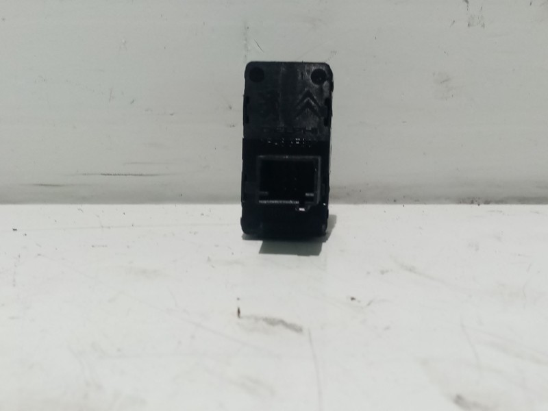 Recambio de mando elevalunas delantero derecho para peugeot 308 i (4a_, 4c_) 2.0 hdi referencia OEM IAM 649029  