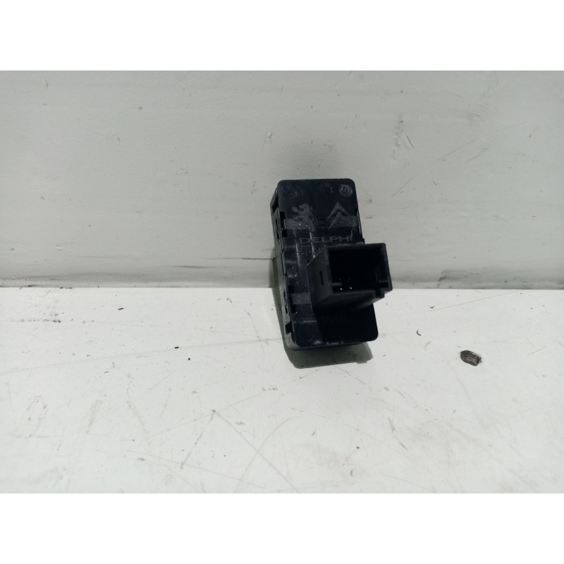 Recambio de mando elevalunas trasero derecho para peugeot 308 i (4a_, 4c_) 2.0 hdi referencia OEM IAM 649030  