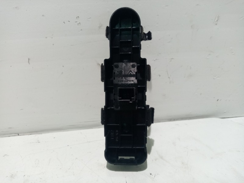 Recambio de mando elevalunas delantero izquierdo para peugeot 308 i (4a_, 4c_) 2.0 hdi referencia OEM IAM 96565184XT  