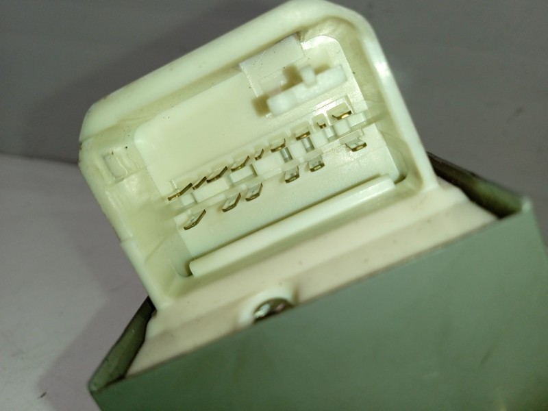 Recambio de mando elevalunas delantero izquierdo para toyota rav 4 iii (_a3_) 2.2 d 4wd (ala30_) referencia OEM IAM 7423242070  