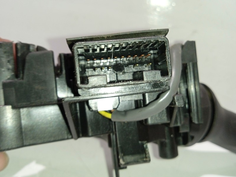 Recambio de mando luces para toyota rav 4 iii (_a3_) 2.2 d 4wd (ala30_) referencia OEM IAM 4211017F154  