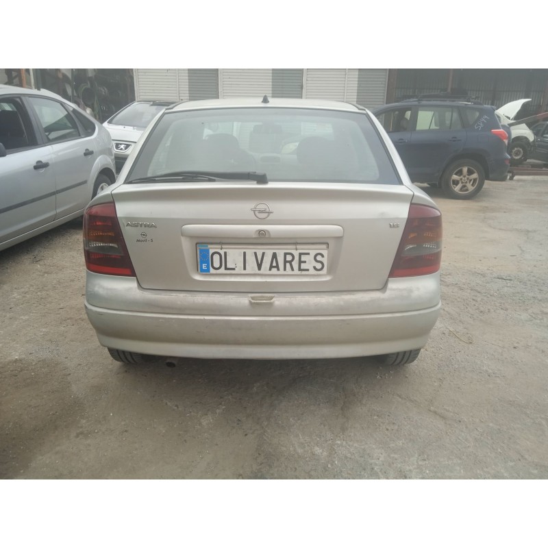 opel astra g hatchback (t98) del año 2004