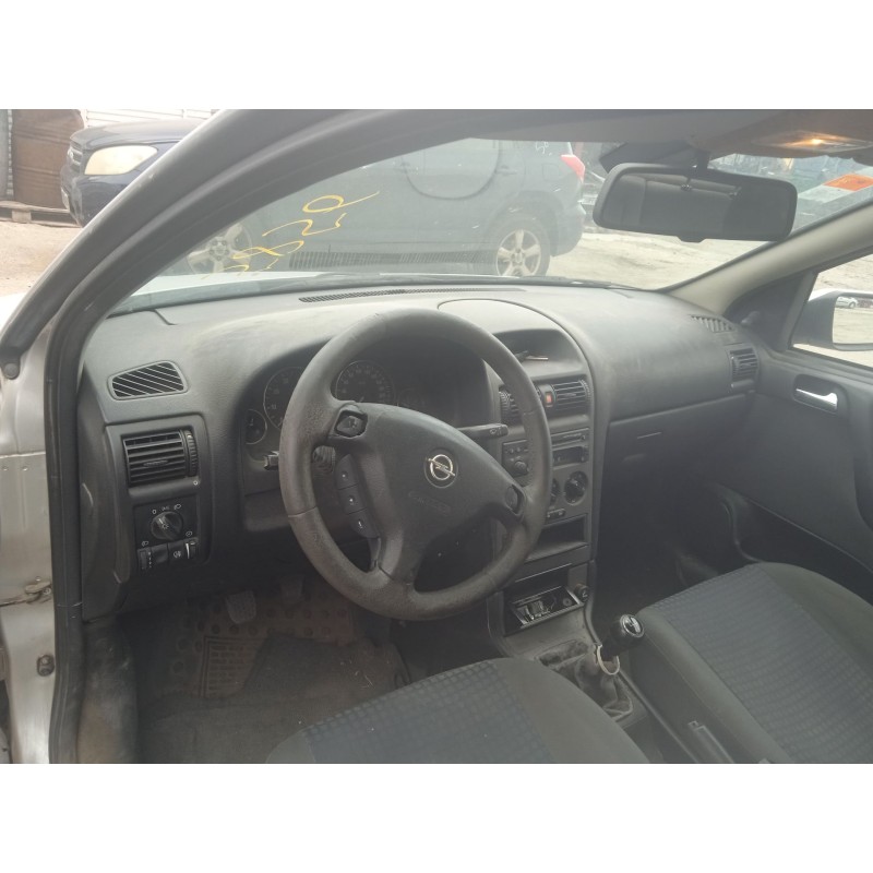 opel astra g hatchback (t98) del año 2004