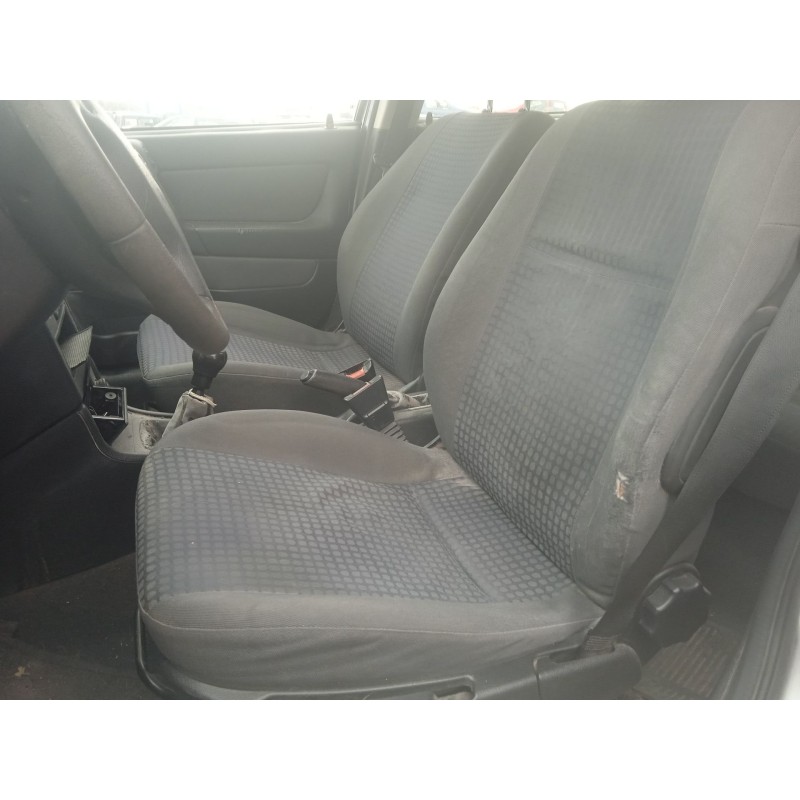 opel astra g hatchback (t98) del año 2004