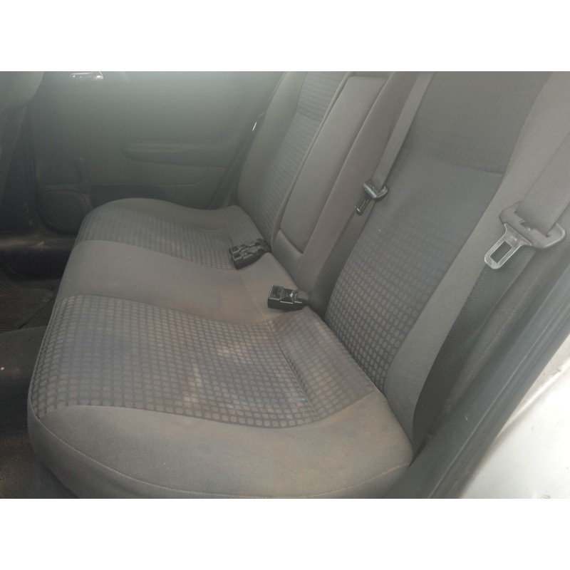 opel astra g hatchback (t98) del año 2004